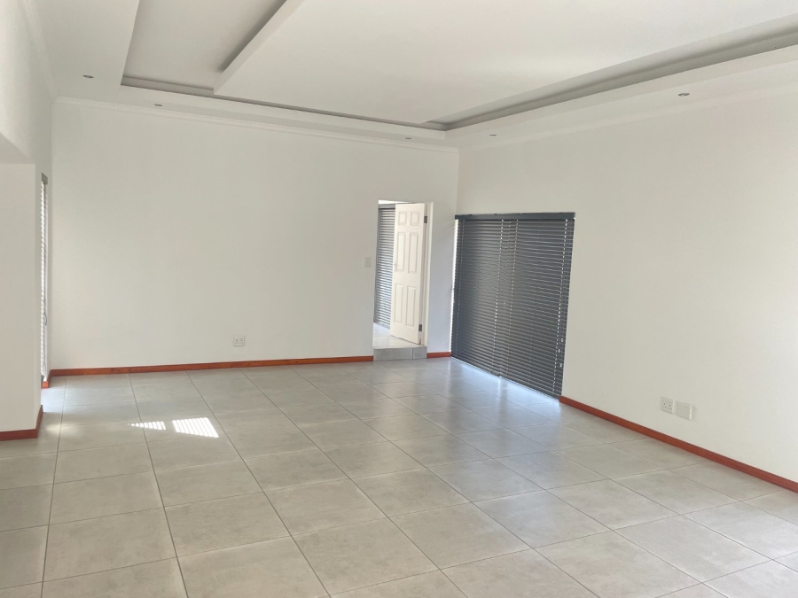 4 Bedroom Property for Sale in Wild Olive Estate Free State